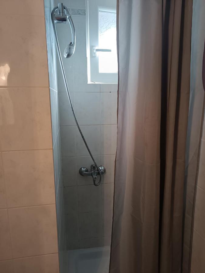 Vasilis Apartamento Rafína Exterior foto